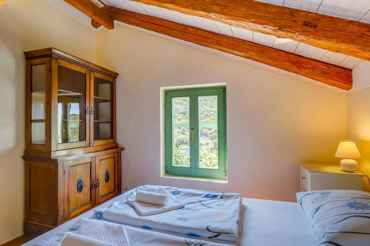 Holiday Home Oliva Sveti Jakov Croatia